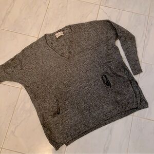 Babaton aritzia Gray V-Neck Women's Sweater with front pockets.  Wool blend